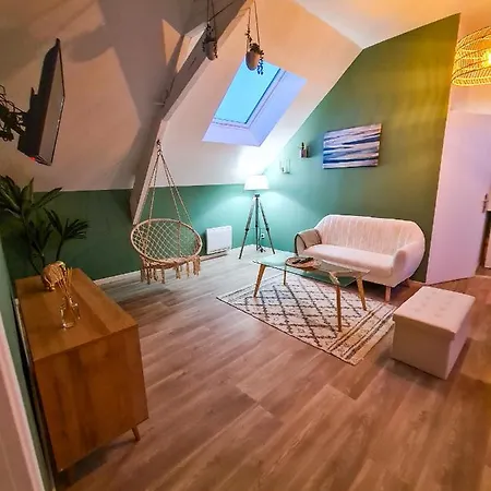 Ng Suitehome: Tourcoing Apartment with Netflix & Free Parking Exterior photo