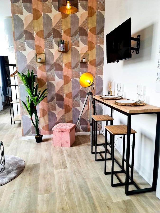 Ng Suitehome: With Netflix & Free Parking Apartment *