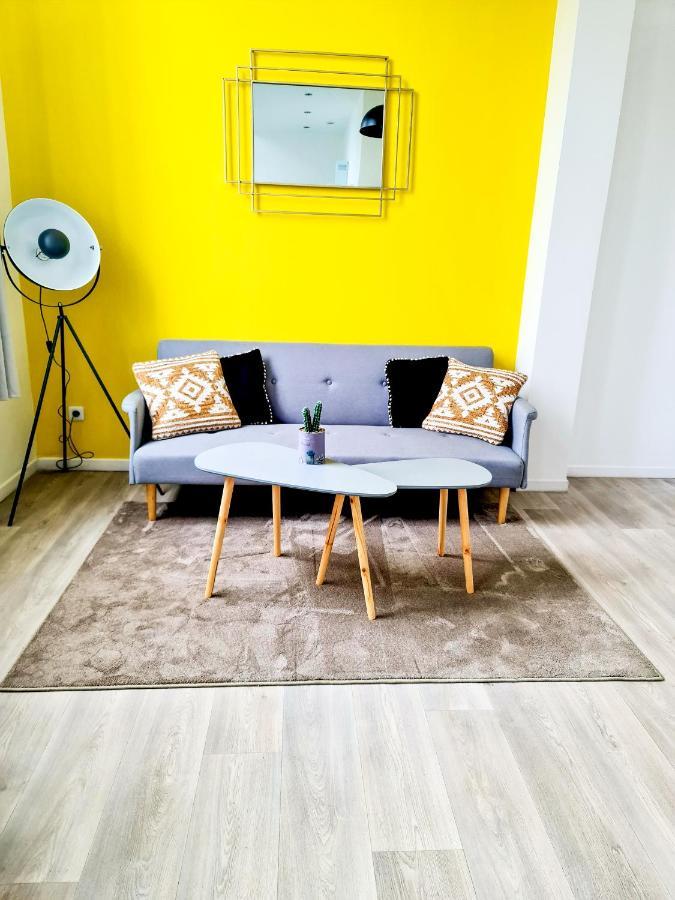 Apartment Ng Suitehome: With Netflix & Free Parking Tourcoing