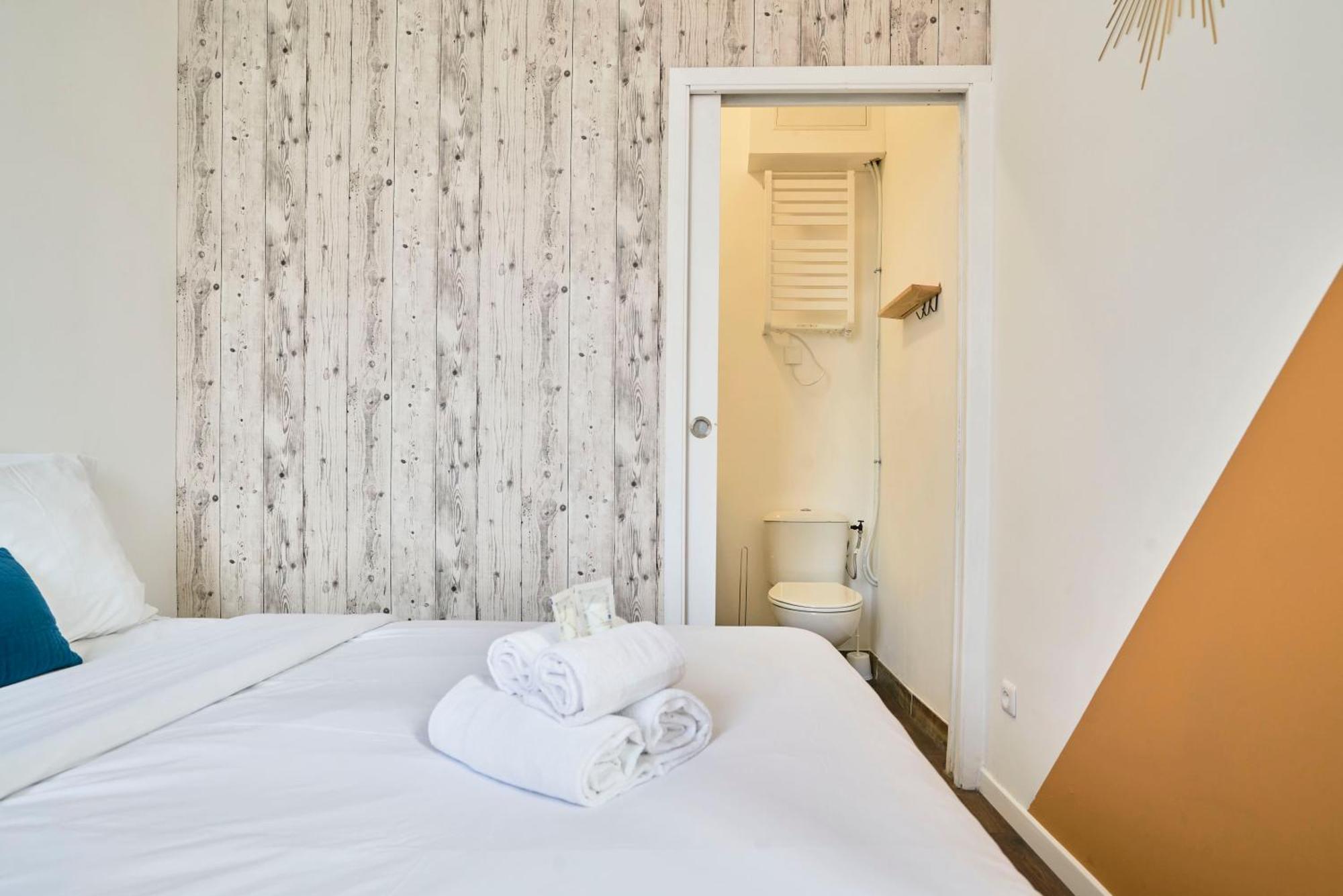Ng Suitehome: With Netflix & Free Parking Apartment