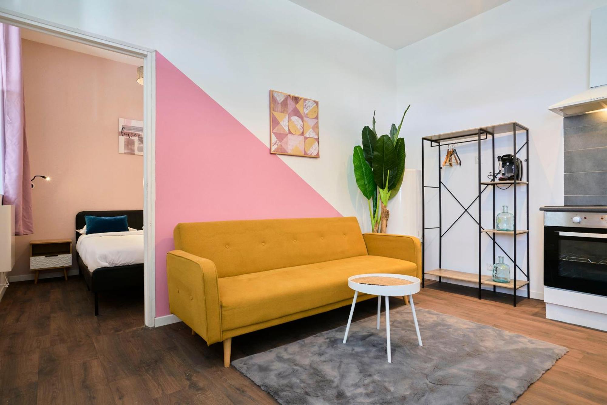 Ng Suitehome: With Netflix & Free Parking Apartment *