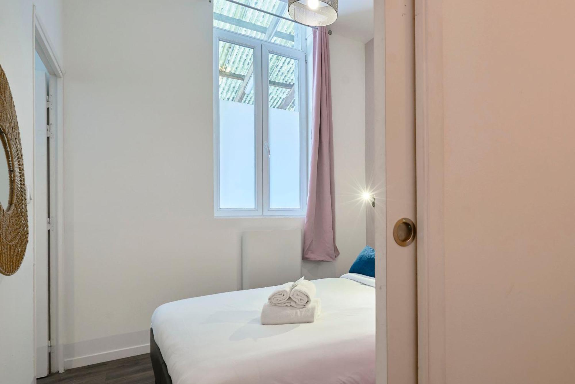 Ng Suitehome: With Netflix & Free Parking Apartment Tourcoing