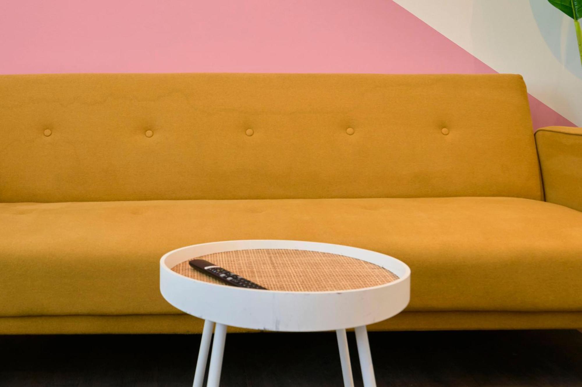 Ng Suitehome: With Netflix & Free Parking Apartment