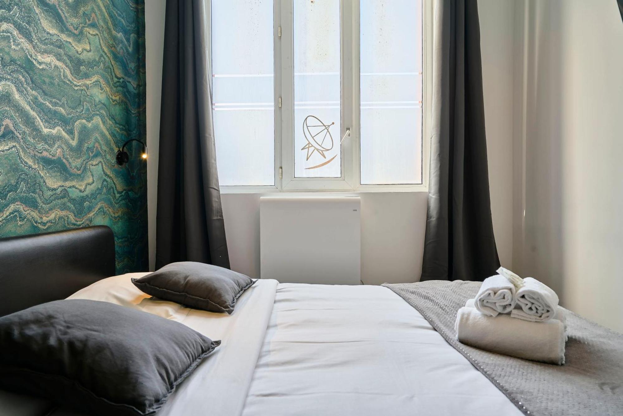 Ng Suitehome: With Netflix & Free Parking Apartment Tourcoing