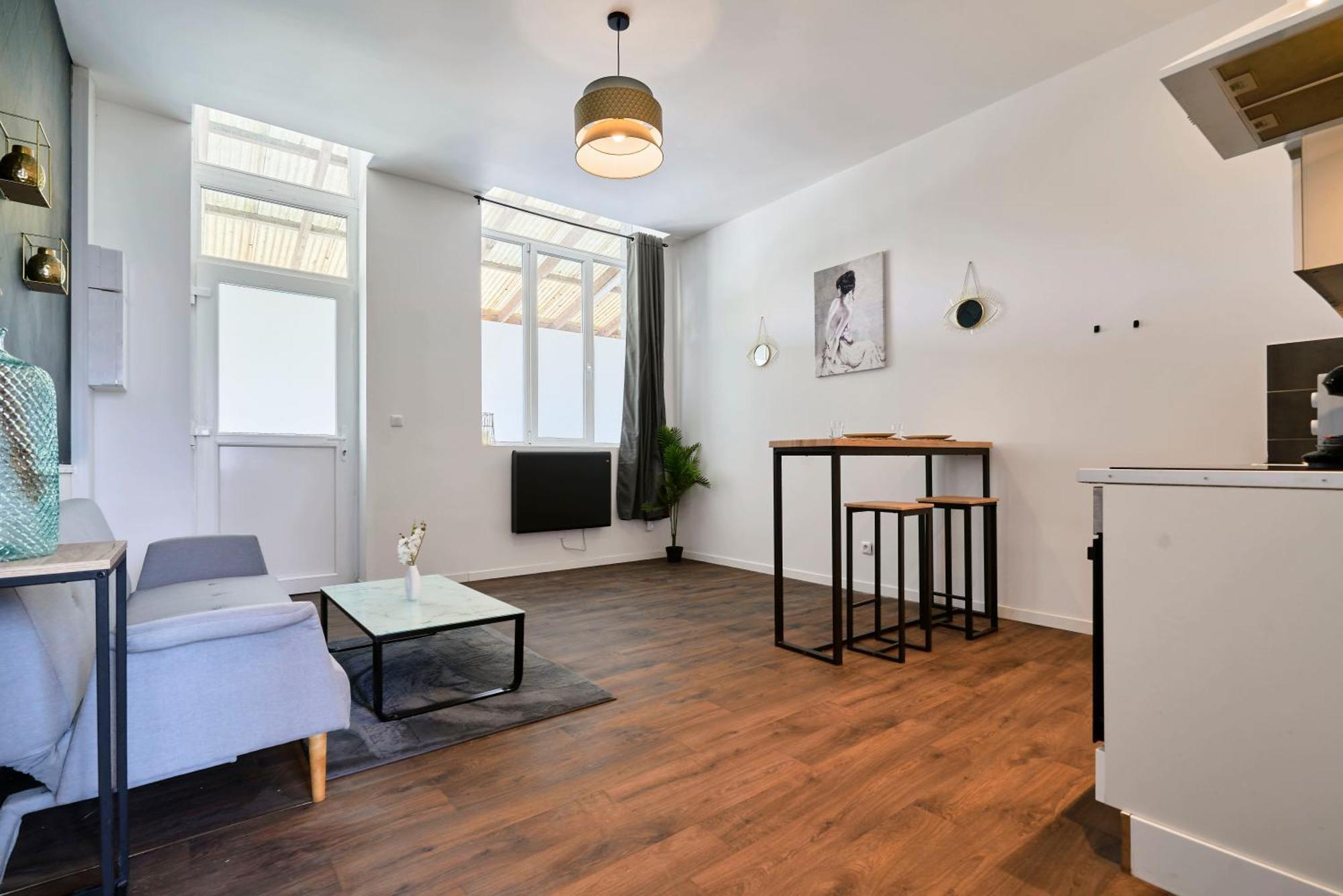 Ng Suitehome: With Netflix & Free Parking Apartment Tourcoing