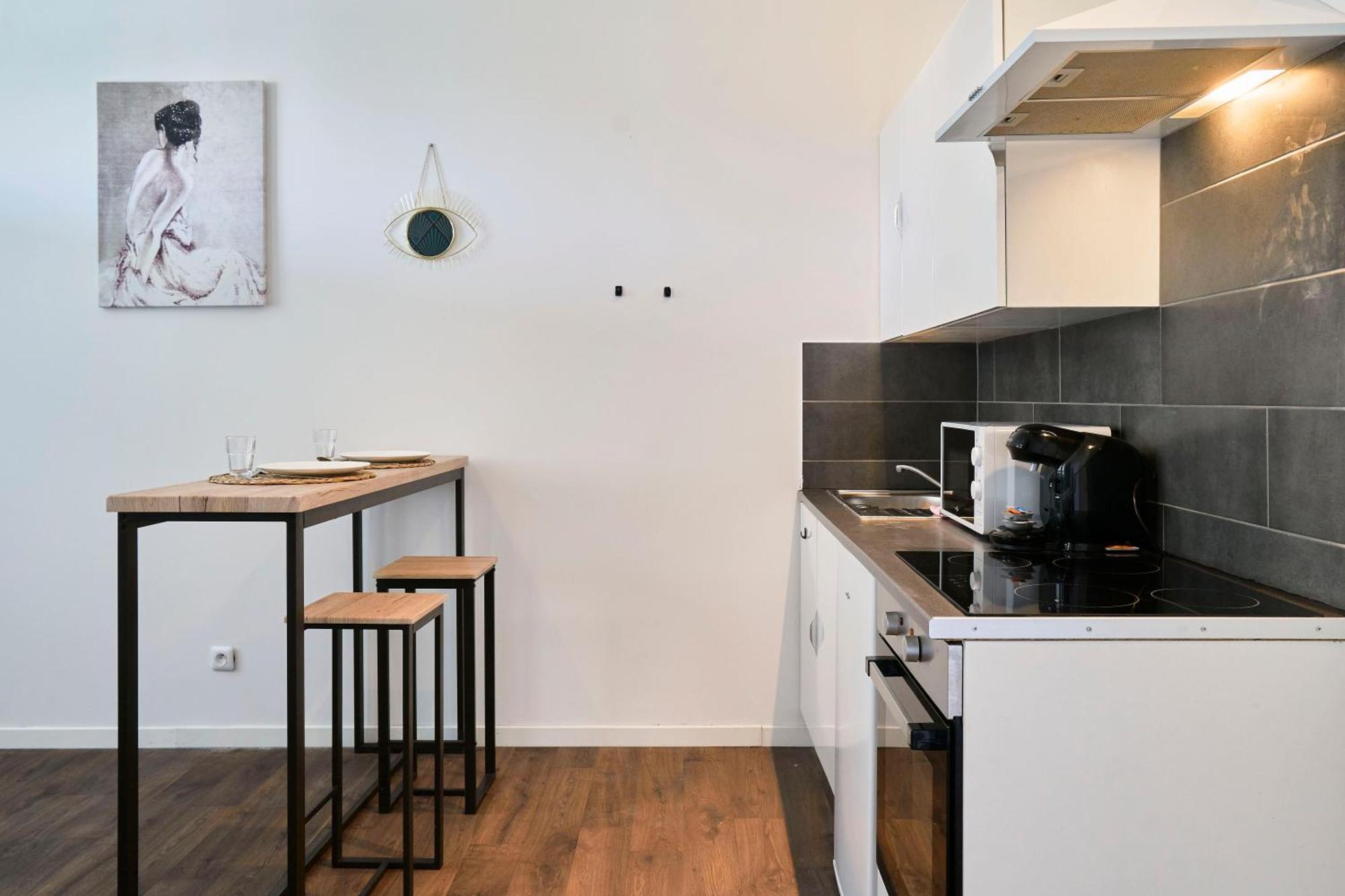 Ng Suitehome: With Netflix & Free Parking *