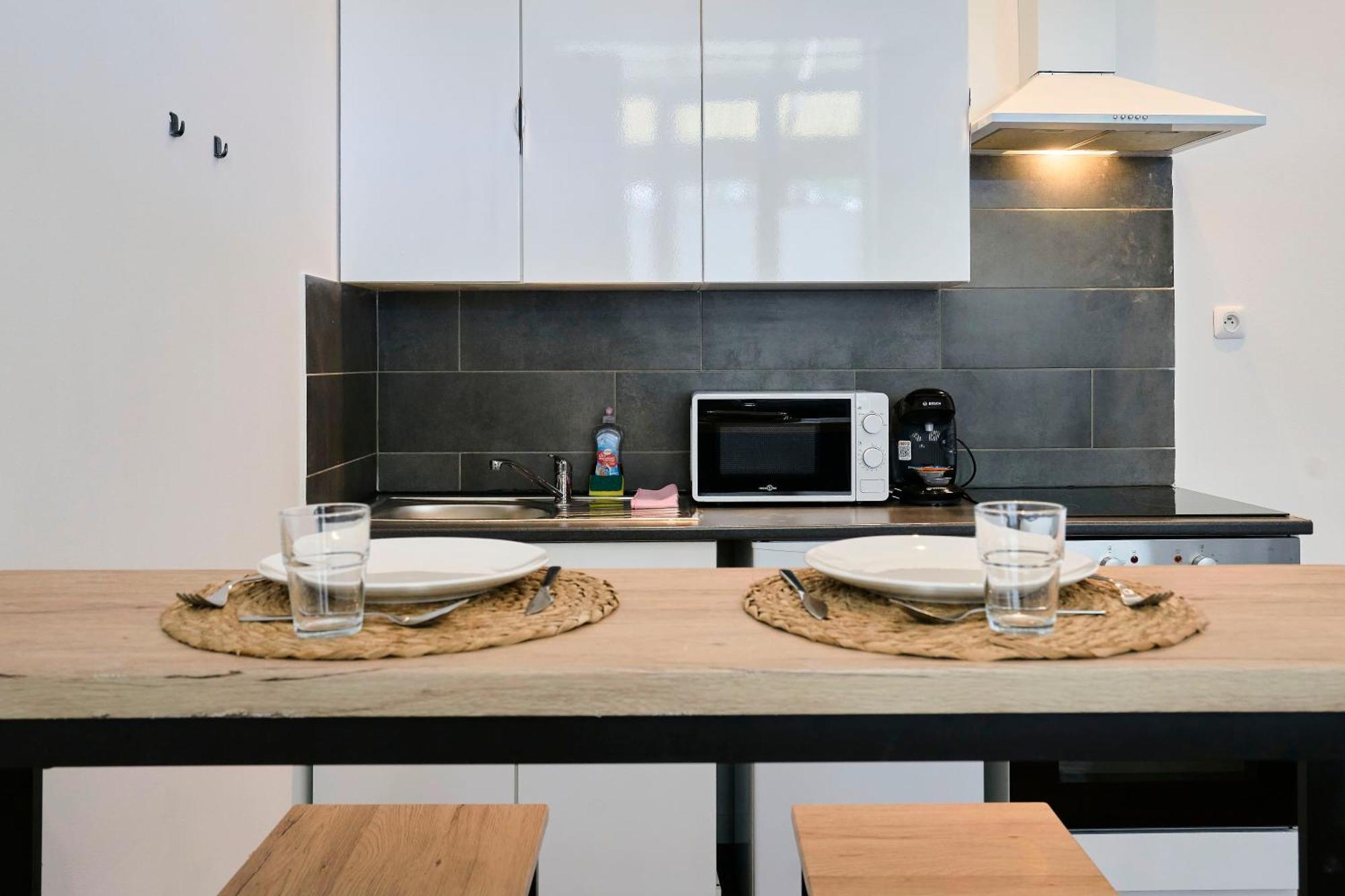 Ng Suitehome: With Netflix & Free Parking Apartment Tourcoing