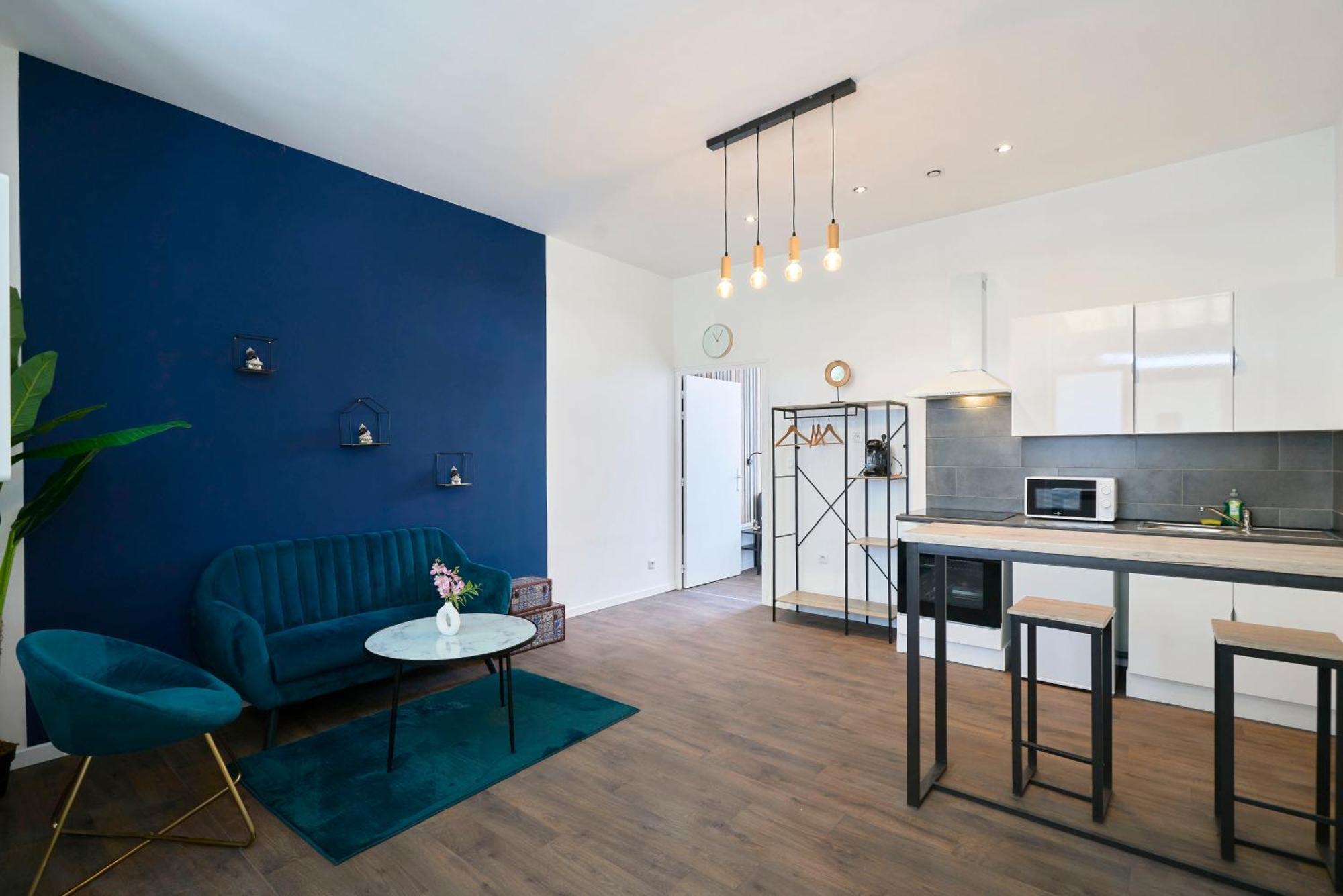 Apartment Ng Suitehome: With Netflix & Free Parking Tourcoing